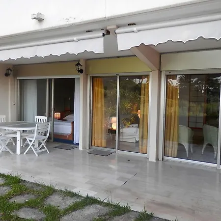 Le Camarat Apartmán *